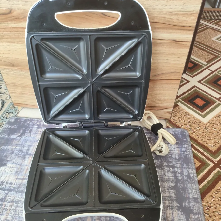 ساندویچ ساز اسنک ساز