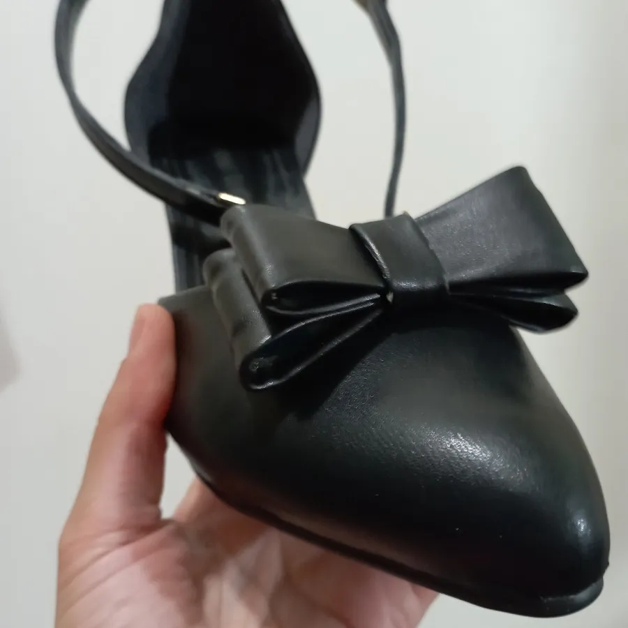 کفش پاشنه دار پاپیونی