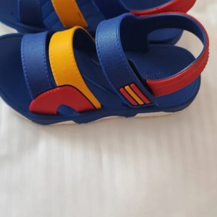 صندل بچگانه