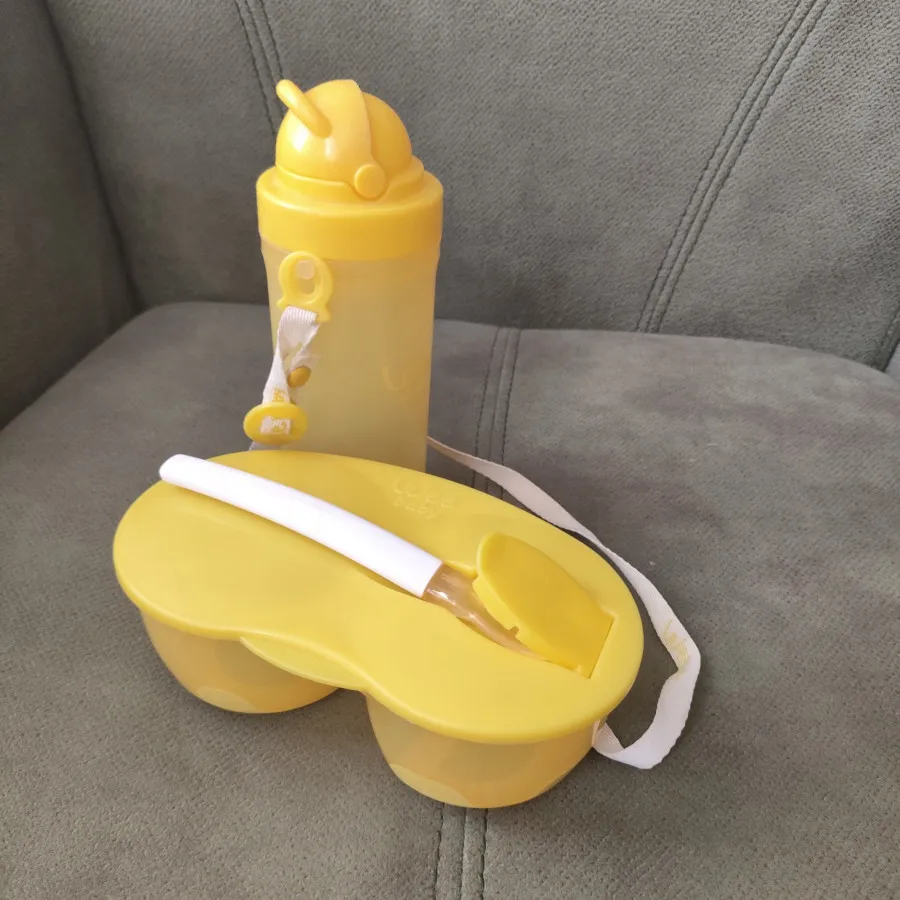 قمقمه و ظرف غذای کودک