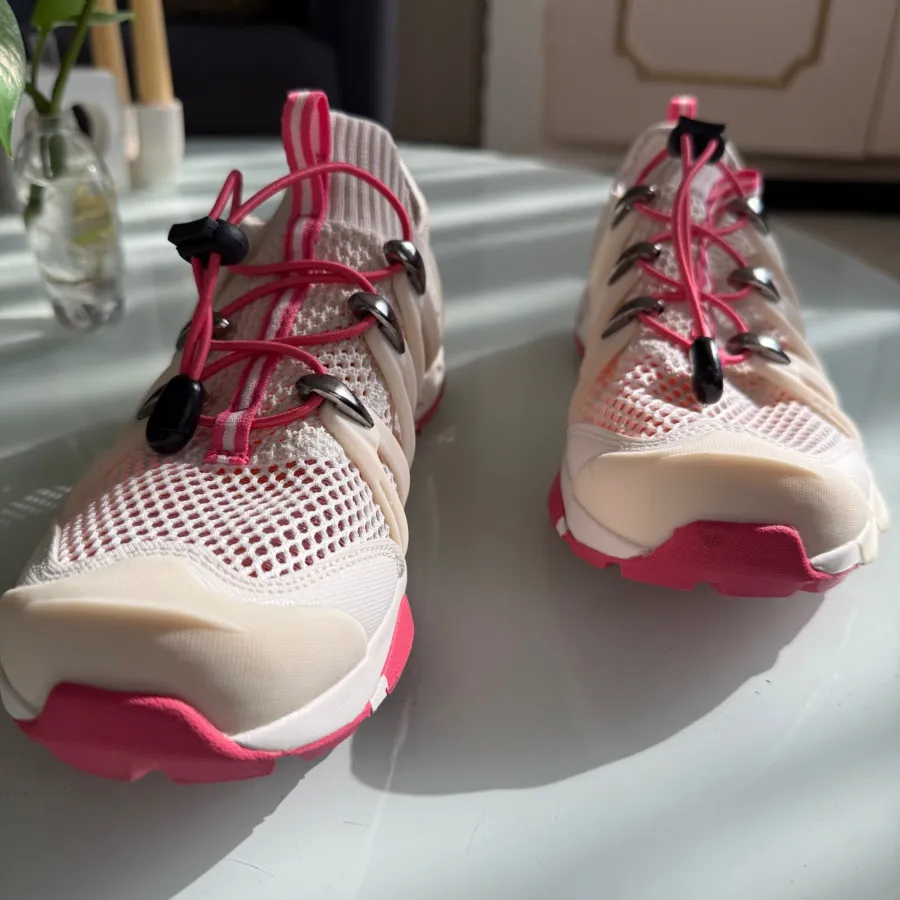 کفش طبیعتگردی هومتوHUMTTO