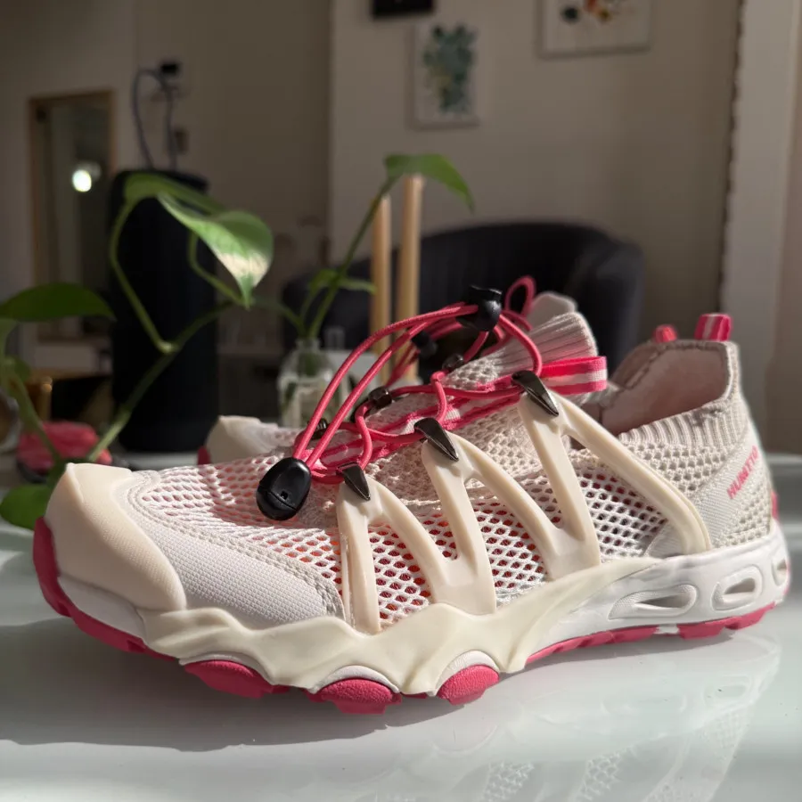 کفش طبیعتگردی هومتوHUMTTO