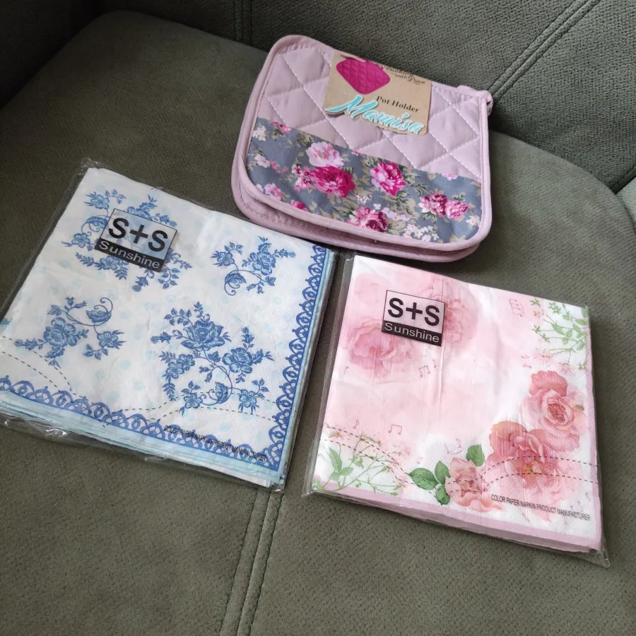 دستمال سفره و دستگیره