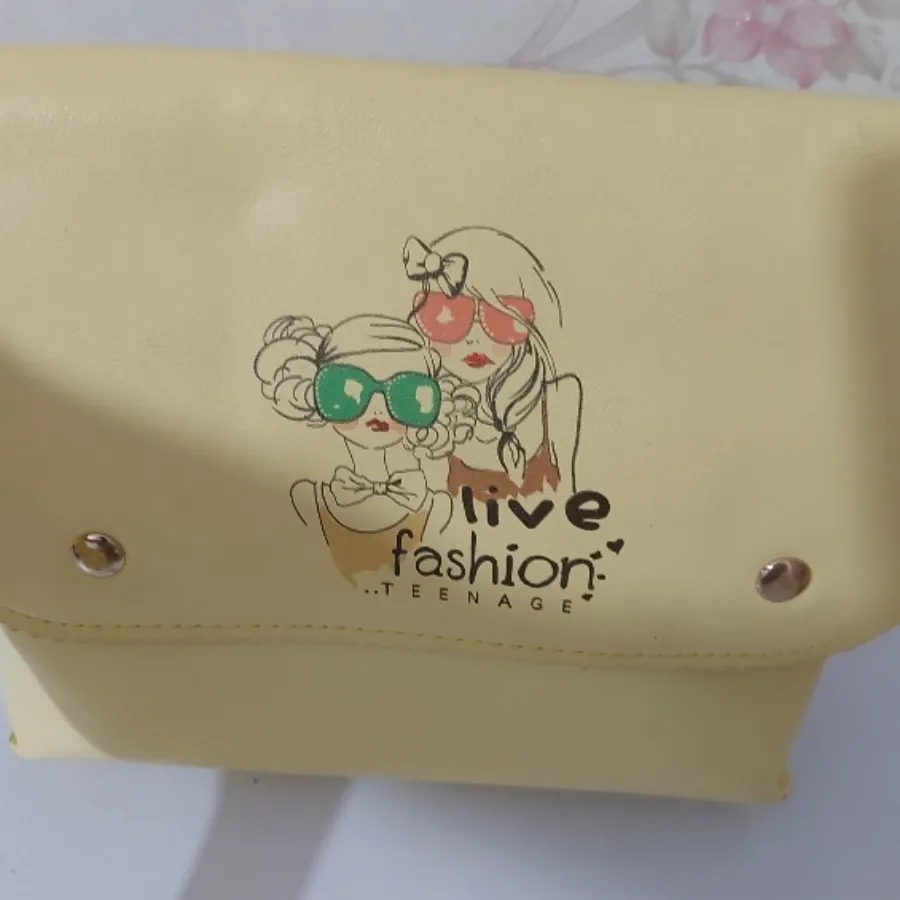 کیف دخترانه زرد