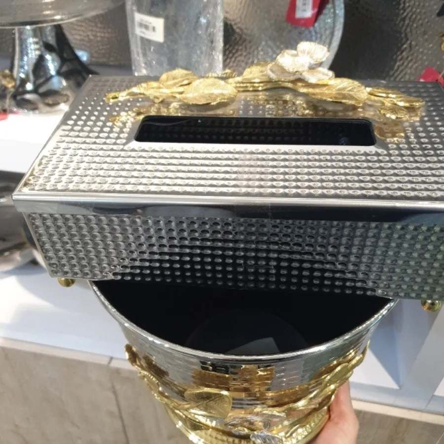 سطل و دستمال