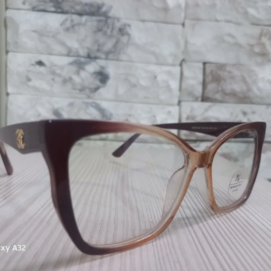 عینک طبی زنانه