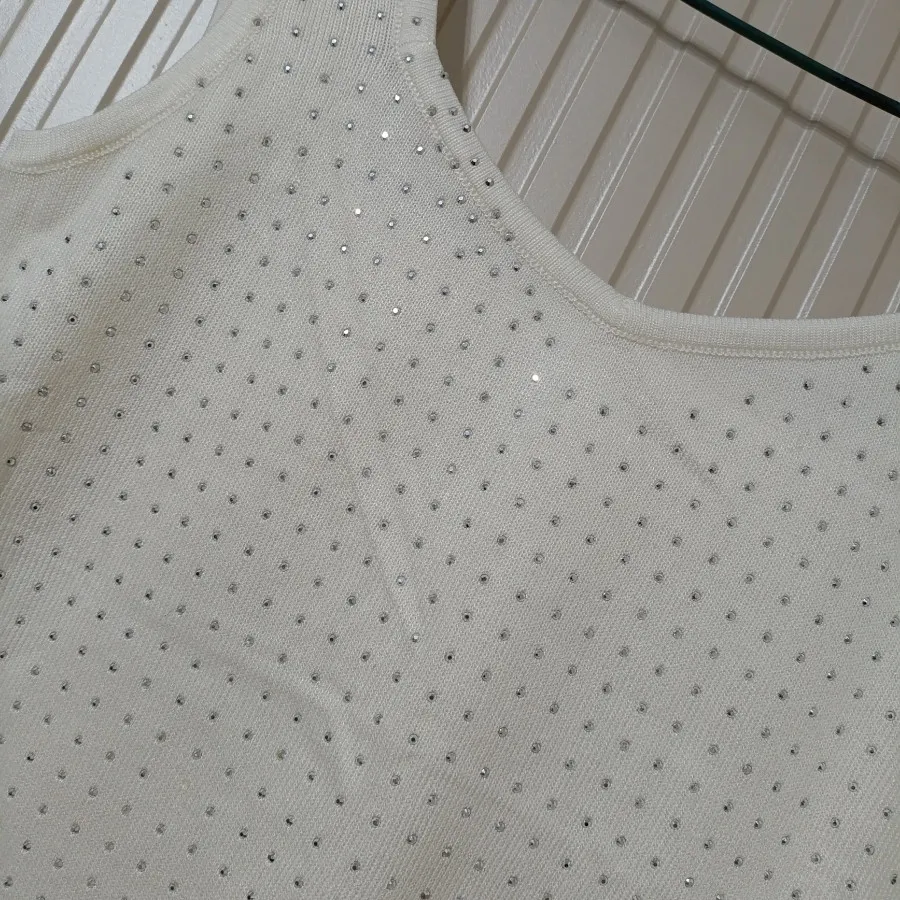 تاپ سفید نگین دار شیک