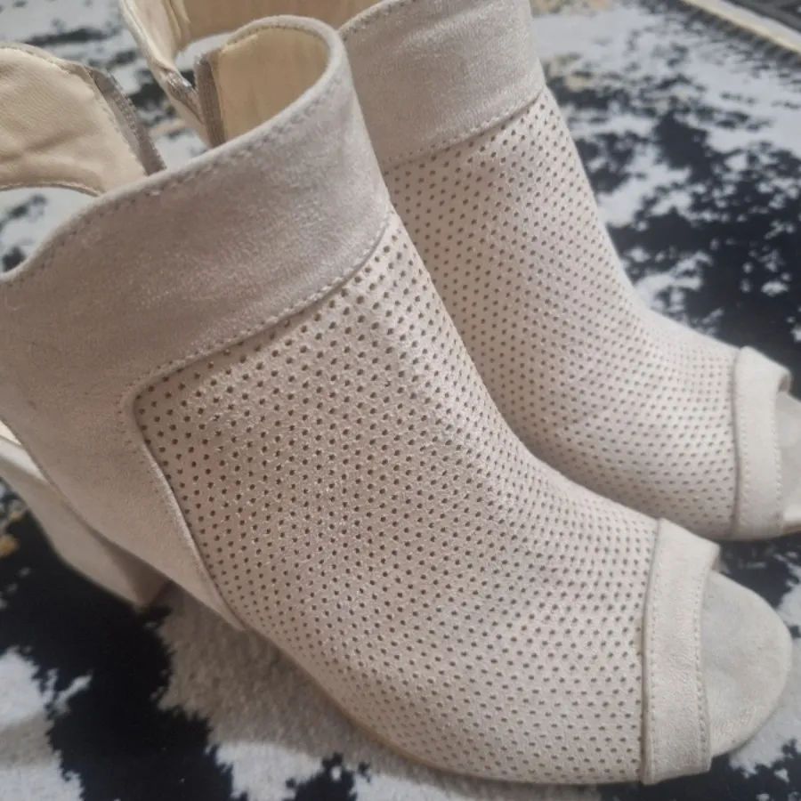 کفش تابستونه جلوباز