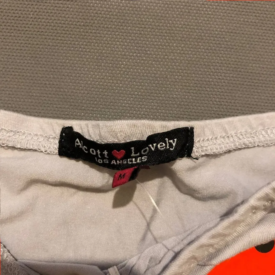 نیم تنه یا دکلته