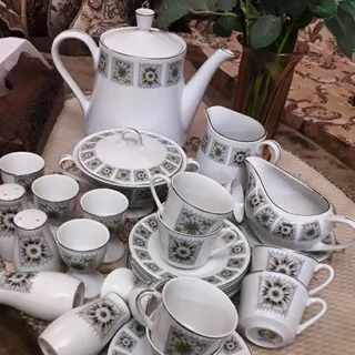 سرویس پذیرایی آنتیک ژاپن