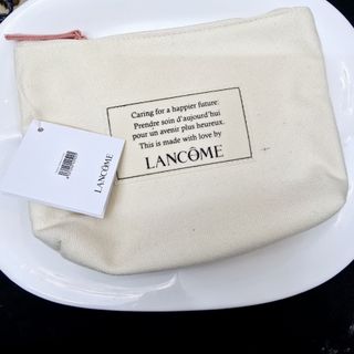 کیف ارایشی لانکوم