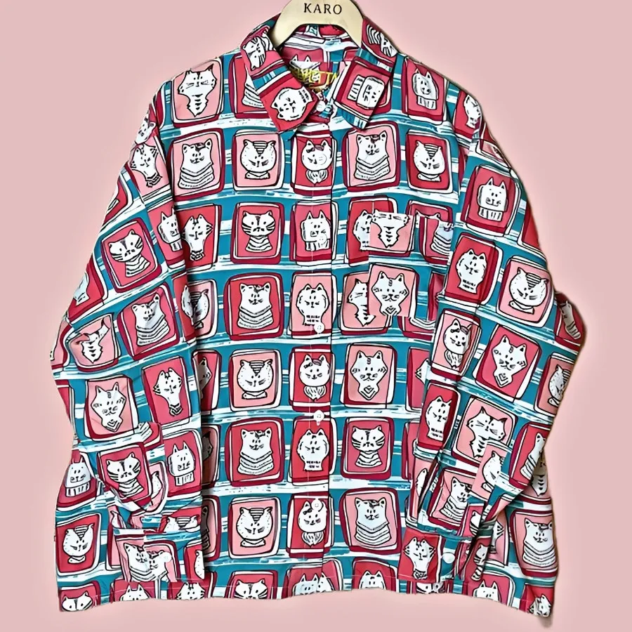 مانتو گربه ای خاص