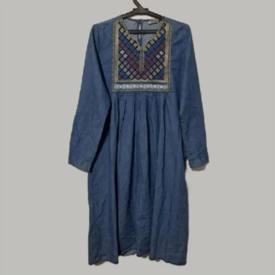 مانتو لی پیراهنی