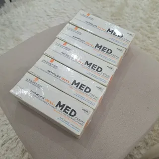 کرم ضد افتاب med لاروش