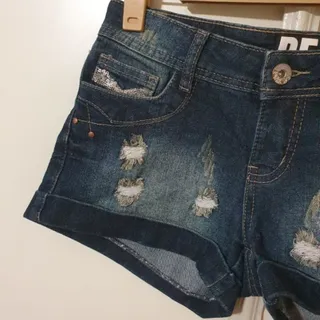 شورتک لی خارجی