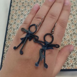 گوشواره آدمک سرمه ای