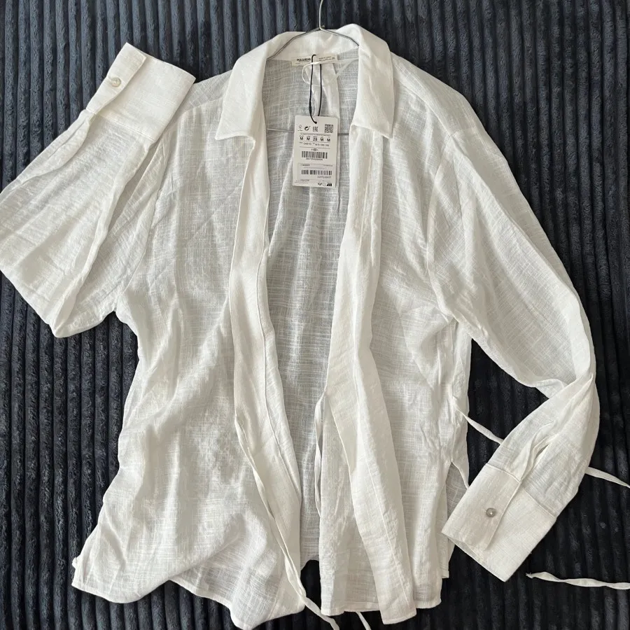 شومیز لینن pull and bear