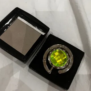 نکهدارنده کیف