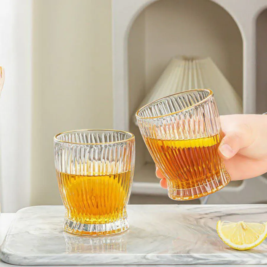 لیوان مناسب شربت