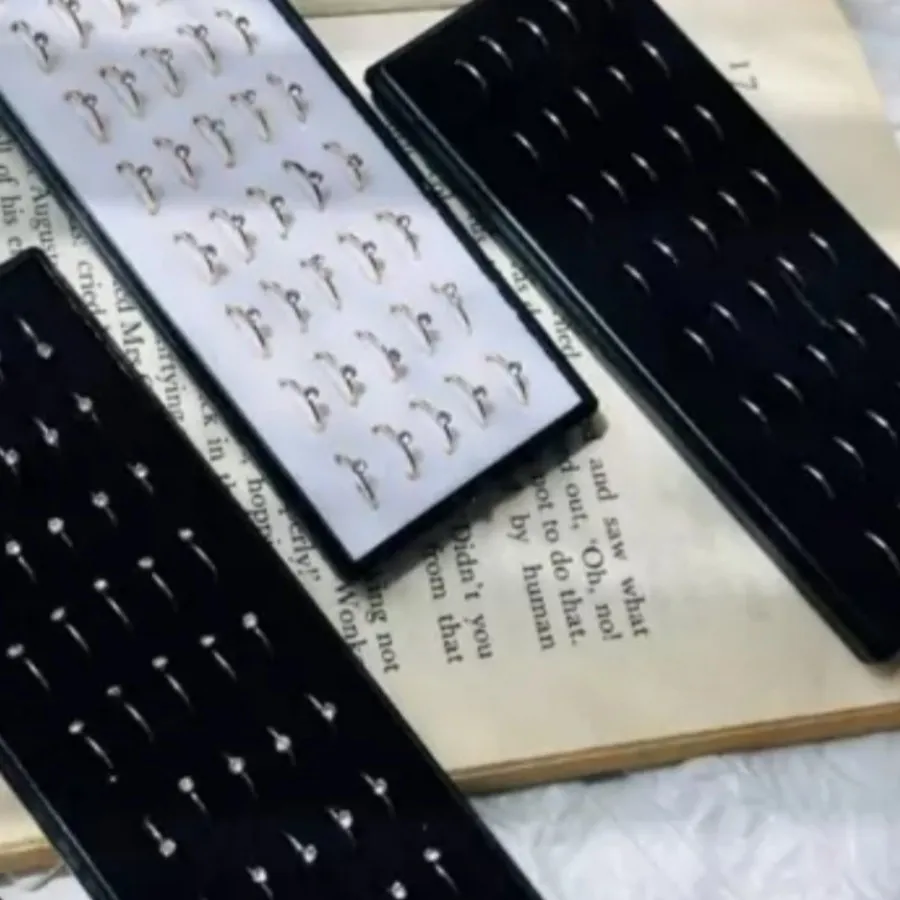 پیرسینگ بینی فیک