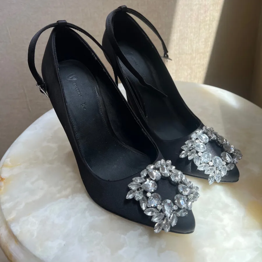 کفش پاشنه بلند برند