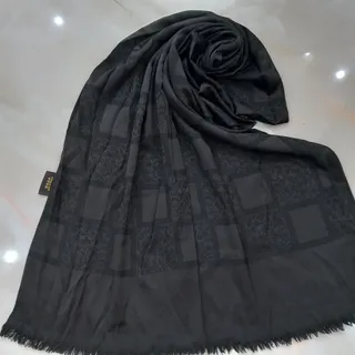شال مشکی