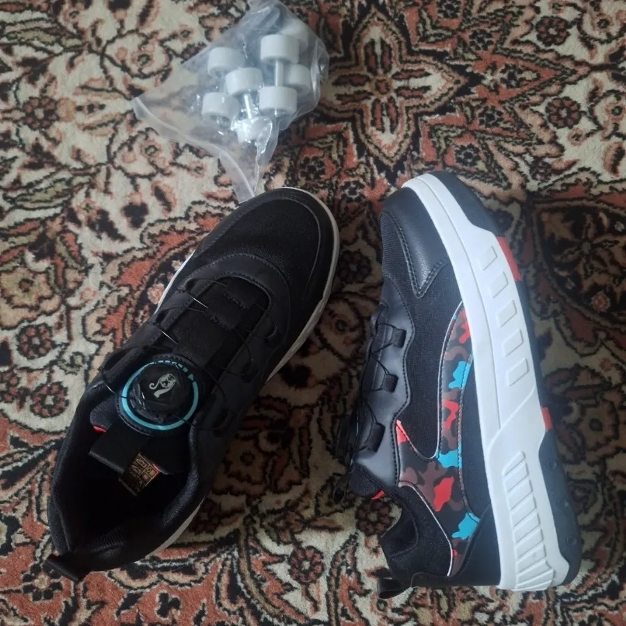 کفش اسکیت دار