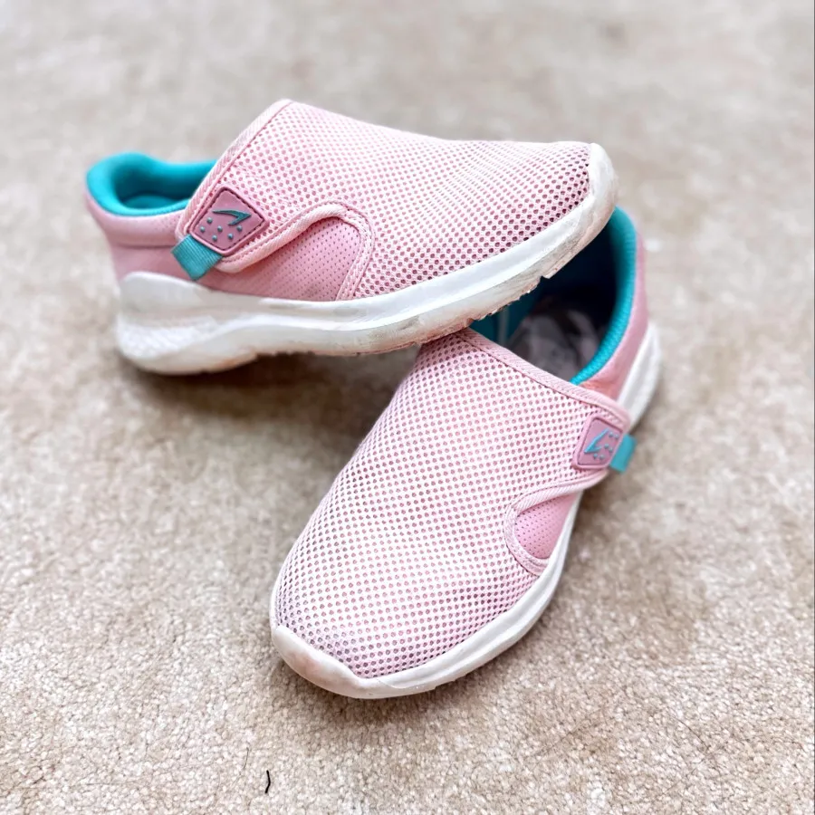 کفش بچه گانه