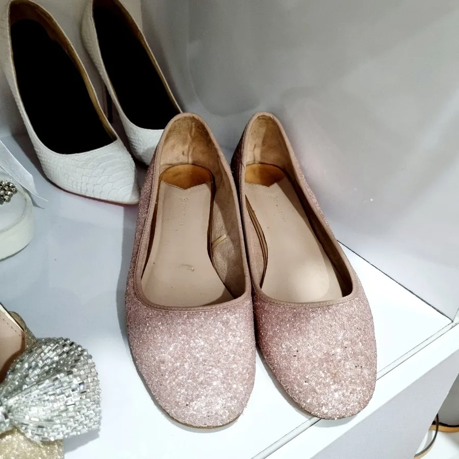 کفش استرادیواریوس صورتی