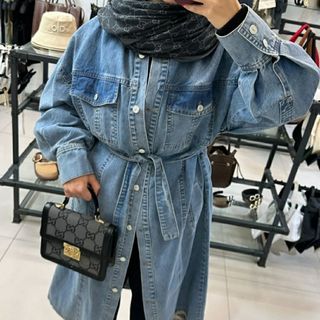 مانتو جین ب رند