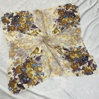 روسری طرحدار