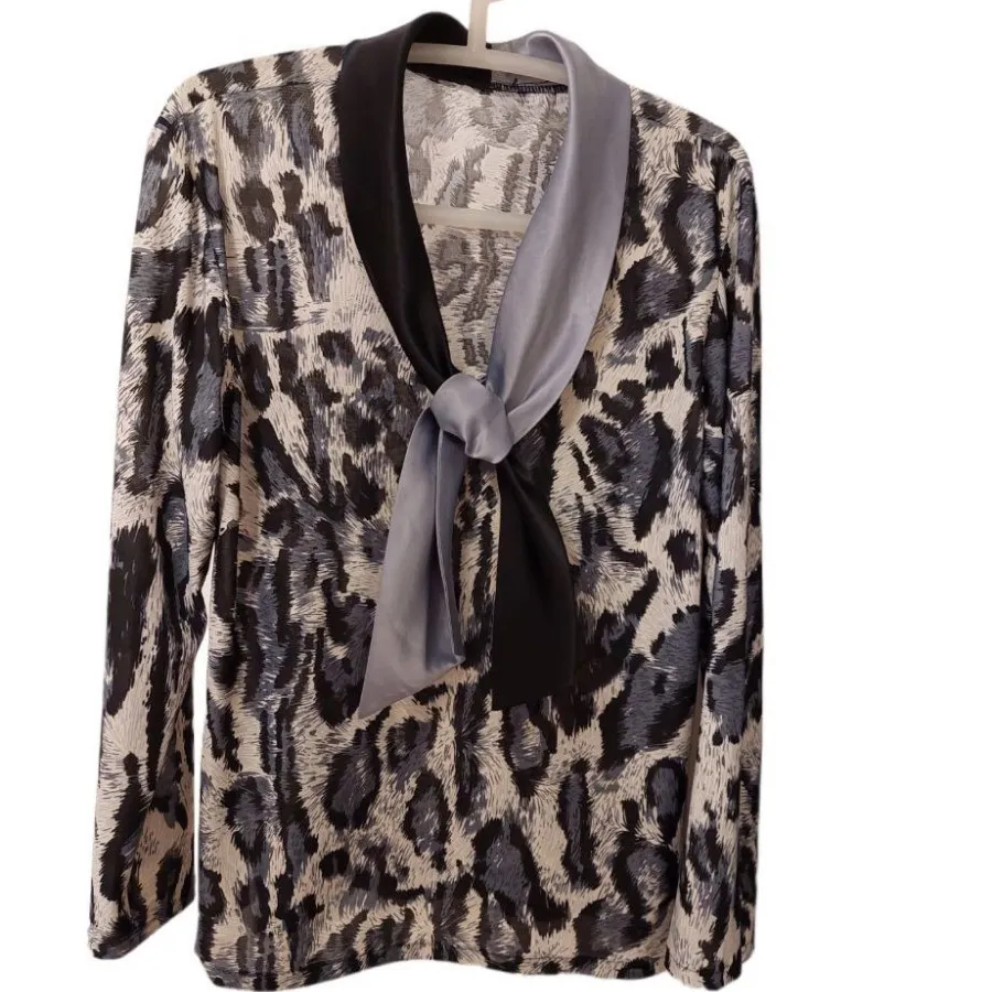 بلوز یا شومیز