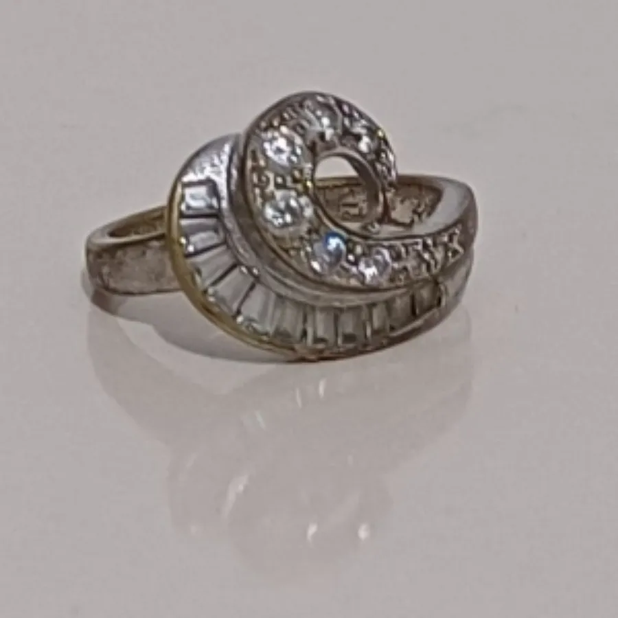 انگشتر با طرح خاص