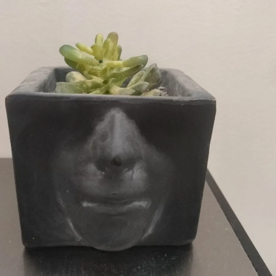 گلدان گل مصنوعی