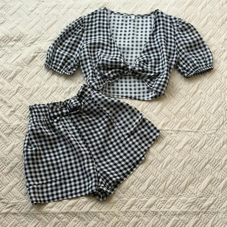 ست کراپ و شورتک