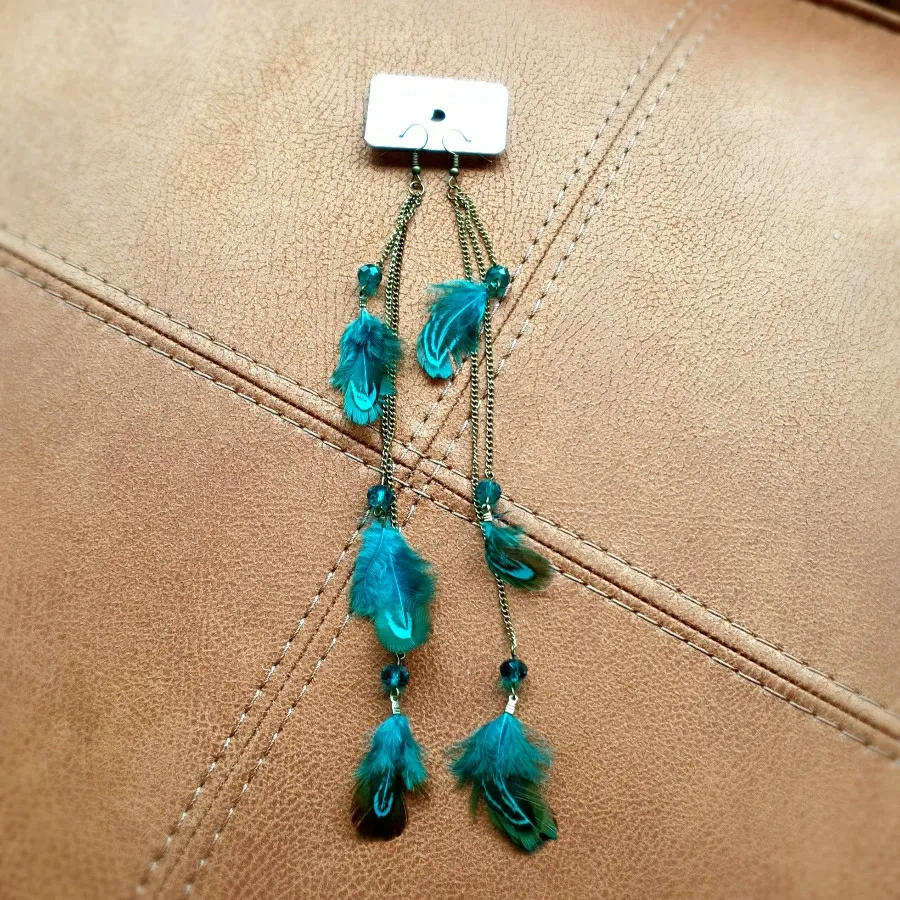 گوشواره پَر زیبا