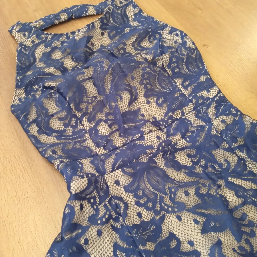 پیراهن مجلسی آبی توری