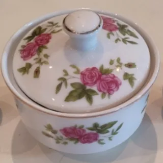 قندان گلسرخی ( عتیقه )