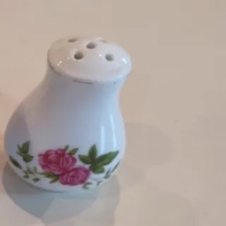 نمکدان گلسرخی عتیقه