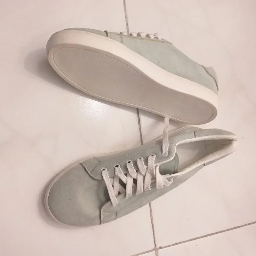 کفش کتونی اسپورت