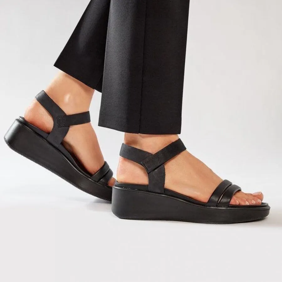 صندل ecco سایز 38