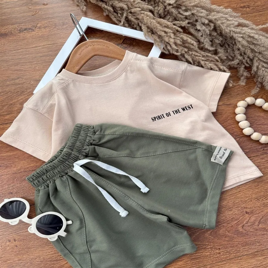 تیشرت شلوارک بچگانه