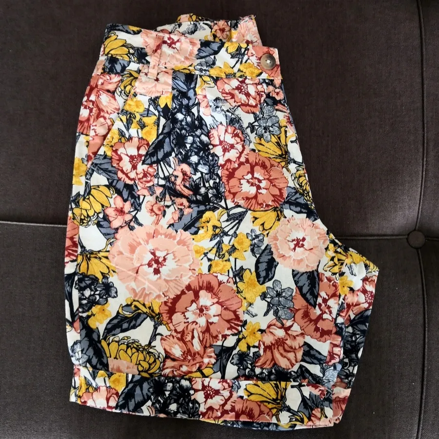 شلوارک لینن طرحدار