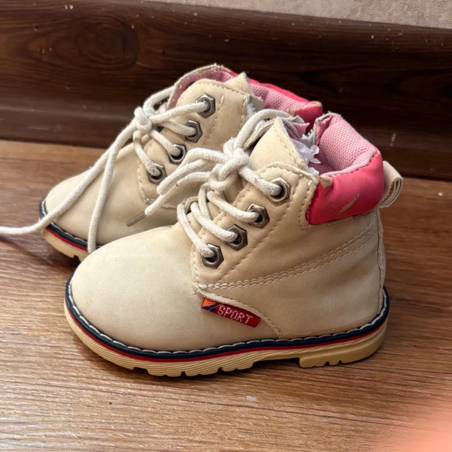 بوت وارداتی کودک