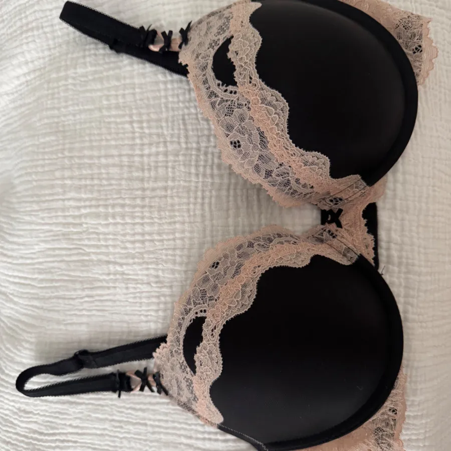 سوتین ویکتوریا سکرت