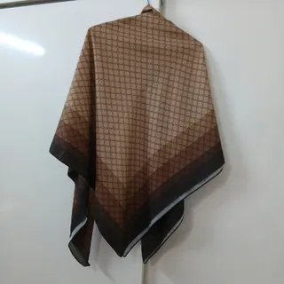 روسری نخی رنگ نسکافه ای