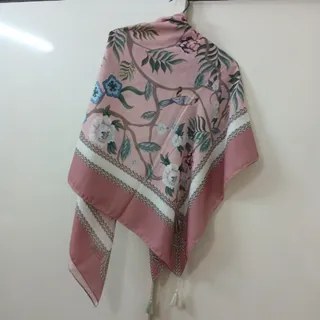 روسری نخی صورتی