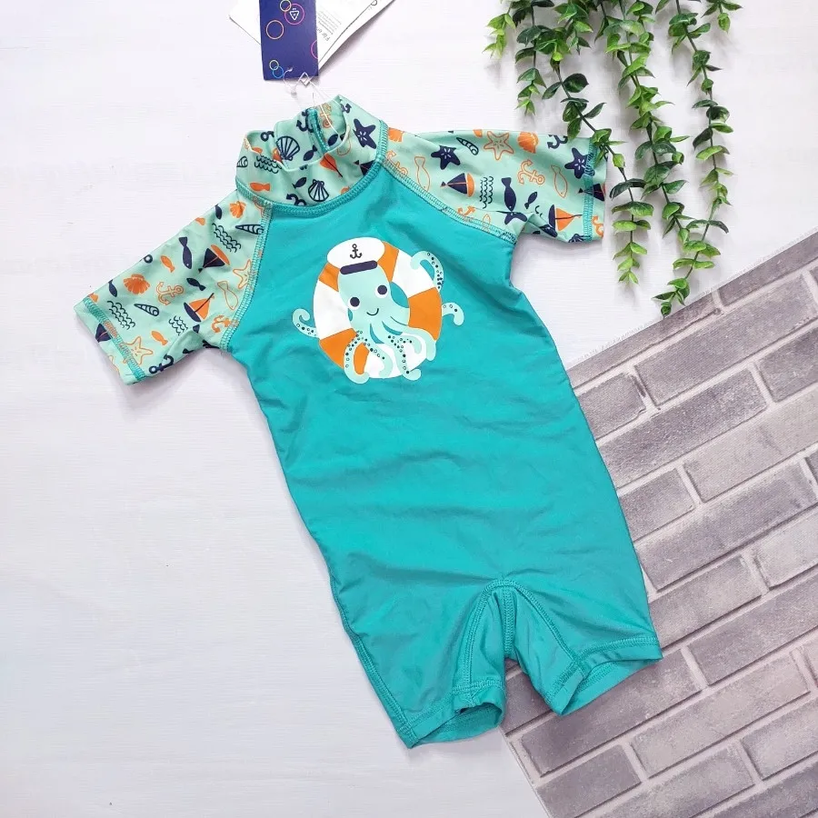 مایو پوشیده لوپیلو