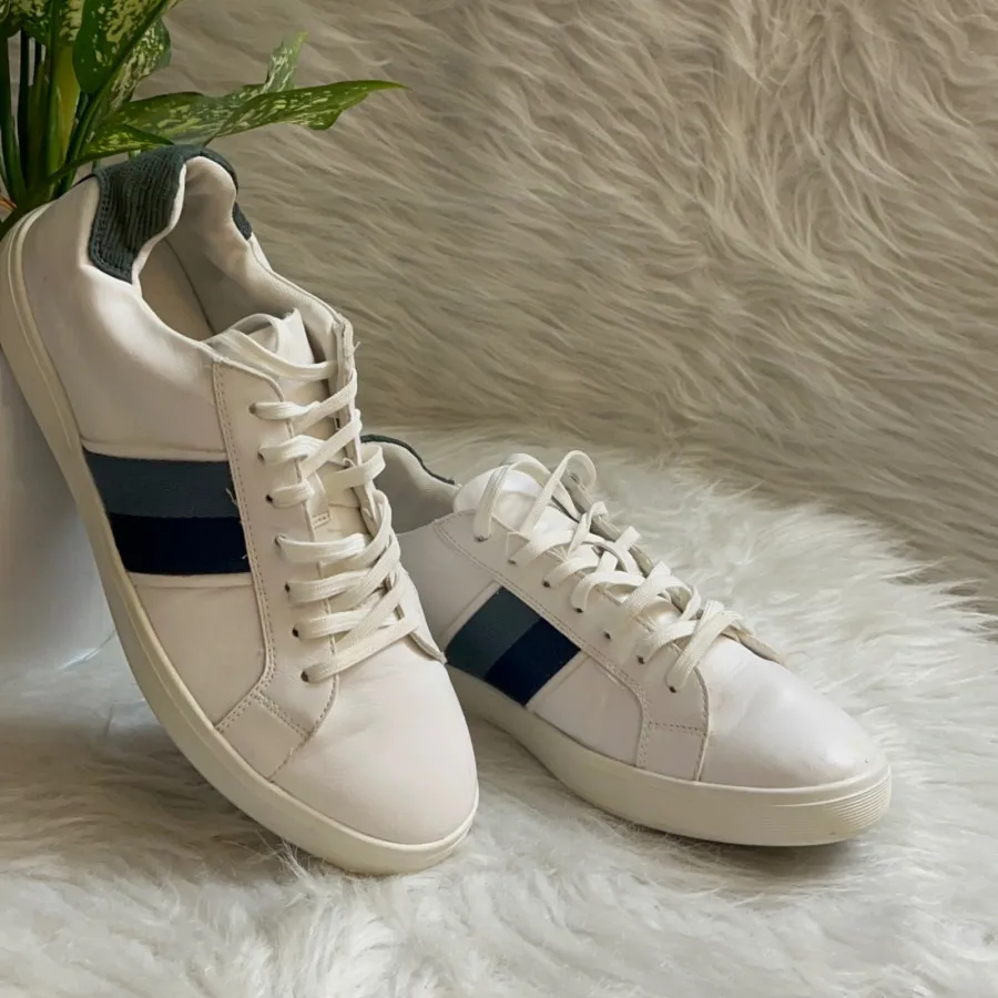 اسنیکرز اصلALDOسایز42