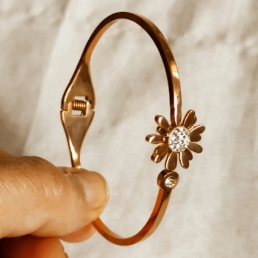 بنگل بابونه رز گلدکپی طلا